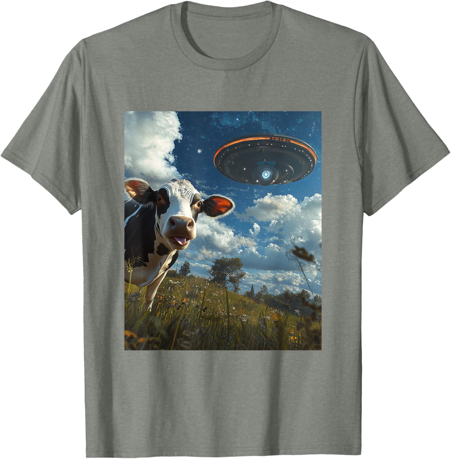 Funny Cow Selfie with Aliens UFO Graphic T-Shirt for Trendy Casual Wear - 27