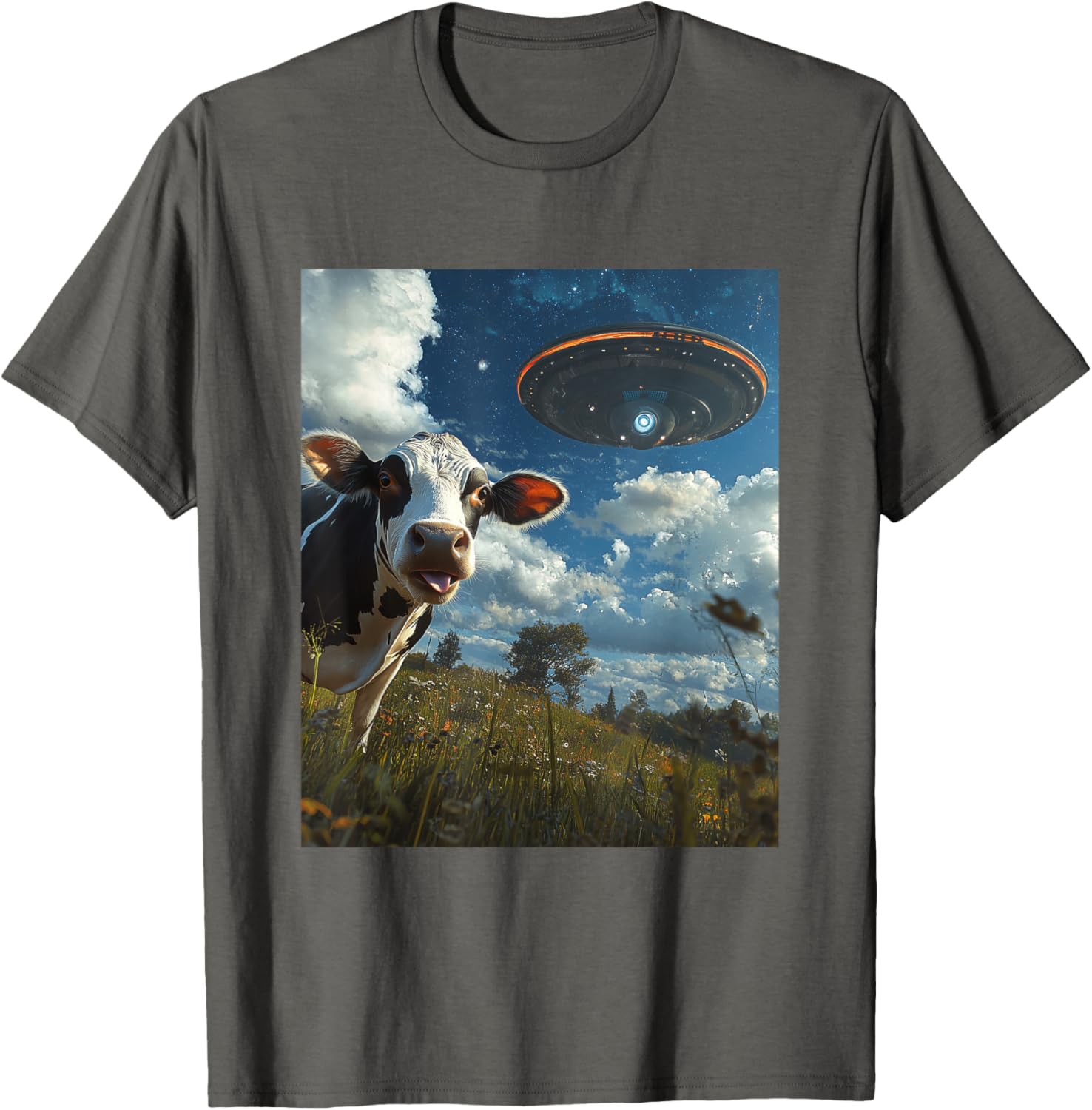 Funny Cow Selfie with Aliens UFO Graphic T-Shirt for Trendy Casual Wear - 10